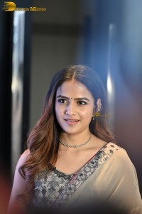 actress vaishnavi chaitanya pretty in salwar dress