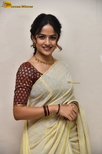 telugu actress Vaishnavi Chaitanya beautiful in a white saree