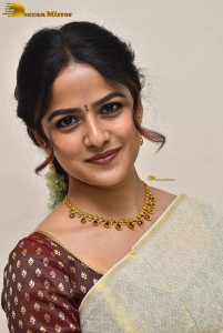 telugu actress Vaishnavi Chaitanya beautiful in a white saree