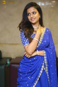 actress vaishnavi chaitanya ravishing looks in a blue saree