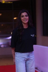 Indian actress varalaxmi sarathkumar in black t-shirt and denim jeans