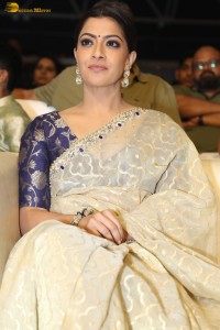 actress Varalaxmi Sarathkumar beautiful in a light yellow saree