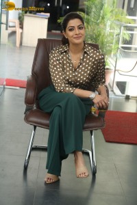 actress varalaxmi sarathkumar stylish photo shoot