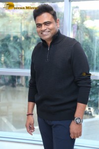 Varasudu Press Meet - attended by Jayasudha, Srikanth, Dil Raju and Vamshi Paidipally