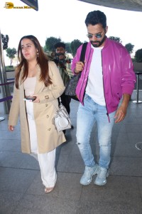 Actor Varun Dhawan was spotted with his wife Natasha at the Mumbai Airport on December 28, 2023