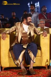 Veera Simha Reddy Pre-Release attended by Nandamuri Balakrishna, Shruti Haasan and Honey Rose