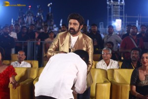 Veera Simha Reddy Pre-Release attended by Nandamuri Balakrishna, Shruti Haasan and Honey Rose
