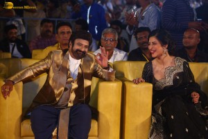 Veera Simha Reddy Pre-Release attended by Nandamuri Balakrishna, Shruti Haasan and Honey Rose