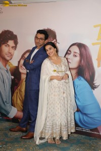 bollywood actress Vidya Balan pretty in white salwar dress