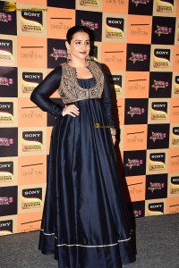 actress vidya balan gorgeous in a black salwar dress