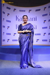 actress vidya balan cute in a blue saree