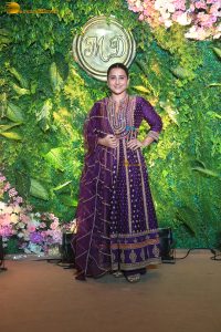 actress vidya balan dazzles in a purple salwar dress