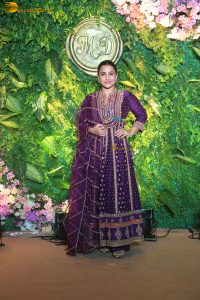 actress vidya balan dazzles in a purple salwar dress