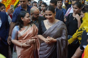 Vidya Balan launches Senco gold and diamonds store in mumbai