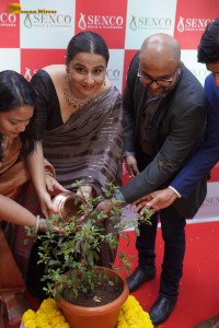Vidya Balan launches Senco gold and diamonds store in mumbai