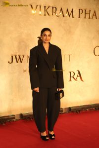 Vikram Phadnis’ 35 years in Fashion and Cinema attended by Ameesha Patel, Taapsee Pannu, Dia Mirza, Sushmita Sen, Saiyami Kher, and others