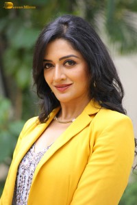 indian actress vimala raman hot photoshoot in a yellow dress