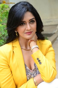 indian actress vimala raman hot photoshoot in a yellow dress