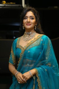 Indian actress vimala raman gorgeous looks in a blue lehenga choli