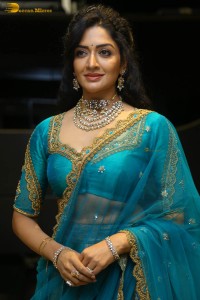 Indian actress vimala raman gorgeous looks in a blue lehenga choli