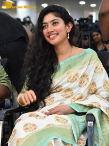 Virata Parvam team Sai Pallavi and Rana visit Visakhapatnam part one