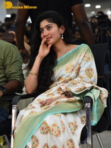 Virata Parvam team Sai Pallavi and Rana visit Visakhapatnam part one