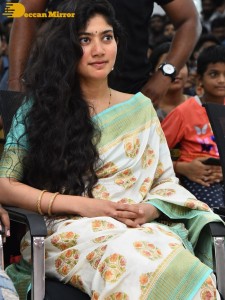 Virata Parvam team Sai Pallavi and Rana visit Visakhapatnam part one