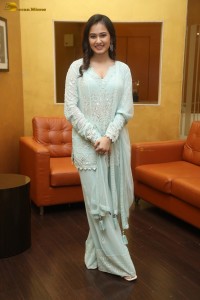 actress Virti Vaghani beautiful in a light green salwar dress