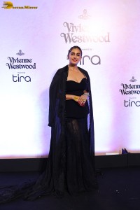 Vivienne Westwood’s Fashion Showcase attended by Kareena Kapoor, Janhvi Kapoor, Vaani Kapoor, Mira Kapoor, Disha Patani, and Manushi Chhillar