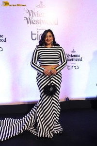 Vivienne Westwood’s Fashion Showcase attended by Kareena Kapoor, Janhvi Kapoor, Vaani Kapoor, Mira Kapoor, Disha Patani, and Manushi Chhillar