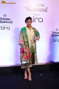 Vivienne Westwood’s Fashion Showcase attended by Kareena Kapoor, Janhvi Kapoor, Vaani Kapoor, Mira Kapoor, Disha Patani, and Manushi Chhillar