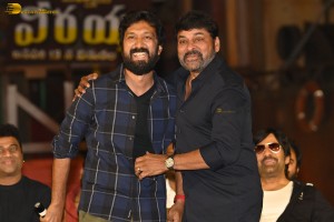 Chiranjeevi and Ravi Teja attend the Press Meet of the movie Waltair Veerayya