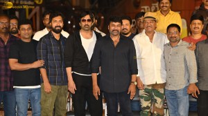 Chiranjeevi and Ravi Teja attend the Press Meet of the movie Waltair Veerayya
