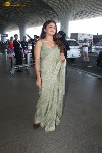 actress Wamiqa Gabbi ravishing looks in a green saree