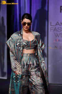 Warina Hussain ramp walk at Lakme fashion week 2022