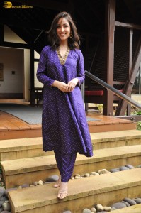 Indian actress yami gautam cute in a blue salwar dress