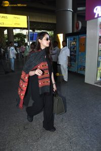 actress Yami Gautam fashionable attire at airport