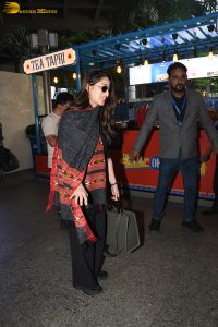 actress Yami Gautam fashionable attire at airport