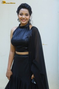 telugu actress yamini bandaru cute looks in a black dress