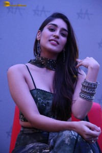 Indian actress yukti thareja glamorous photoshoot