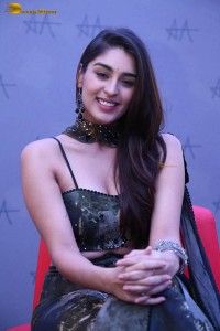 Indian actress yukti thareja glamorous photoshoot