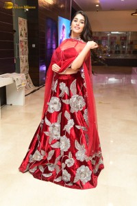 Indian actress yukti thareja pretty in a red lehenga choli