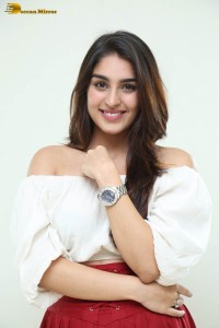 telugu actress Yukti Thareja photoshoot