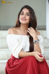 telugu actress Yukti Thareja photoshoot