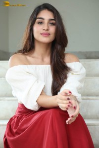 telugu actress Yukti Thareja photoshoot