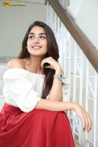 telugu actress Yukti Thareja photoshoot