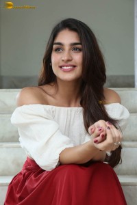 telugu actress Yukti Thareja photoshoot