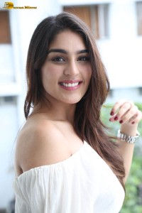 telugu actress Yukti Thareja photoshoot