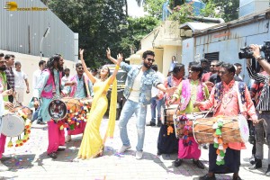 Trailer Launch of Zara Hatke Zara Bachke attended by Sara Ali Khan and Vicky Kaushal
