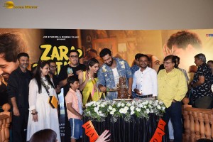 Trailer Launch of Zara Hatke Zara Bachke attended by Sara Ali Khan and Vicky Kaushal